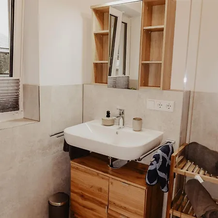Ferienwohnung/arbeiterwohnung Kampenwand Apartment *