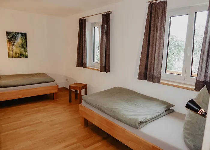 Ferienwohnung/arbeiterwohnung Kampenwand Apartman