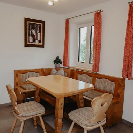 Ferienwohnung/arbeiterwohnung Kampenwand ローアドルフ