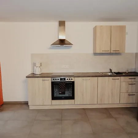 Ferienwohnung/arbeiterwohnung Kampenwand Апартаменты *