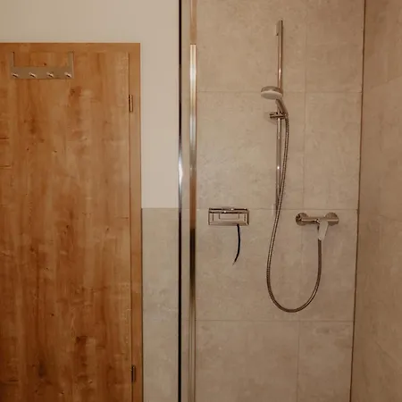 Ferienwohnung/arbeiterwohnung Kampenwand Рордорф